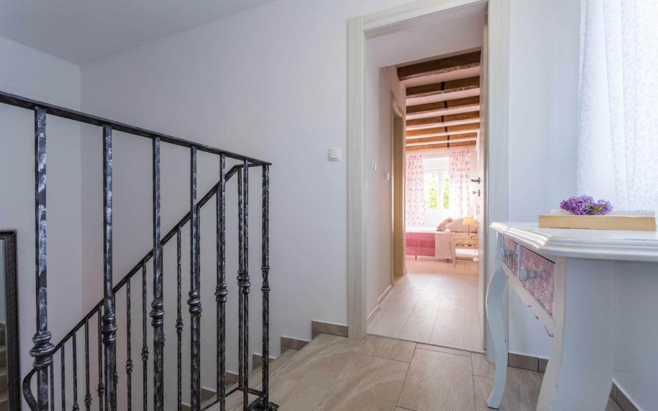 Villa Mulberry Milohnici Zewnętrze zdjęcie